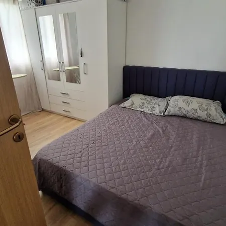 Mir Apartment Kastela